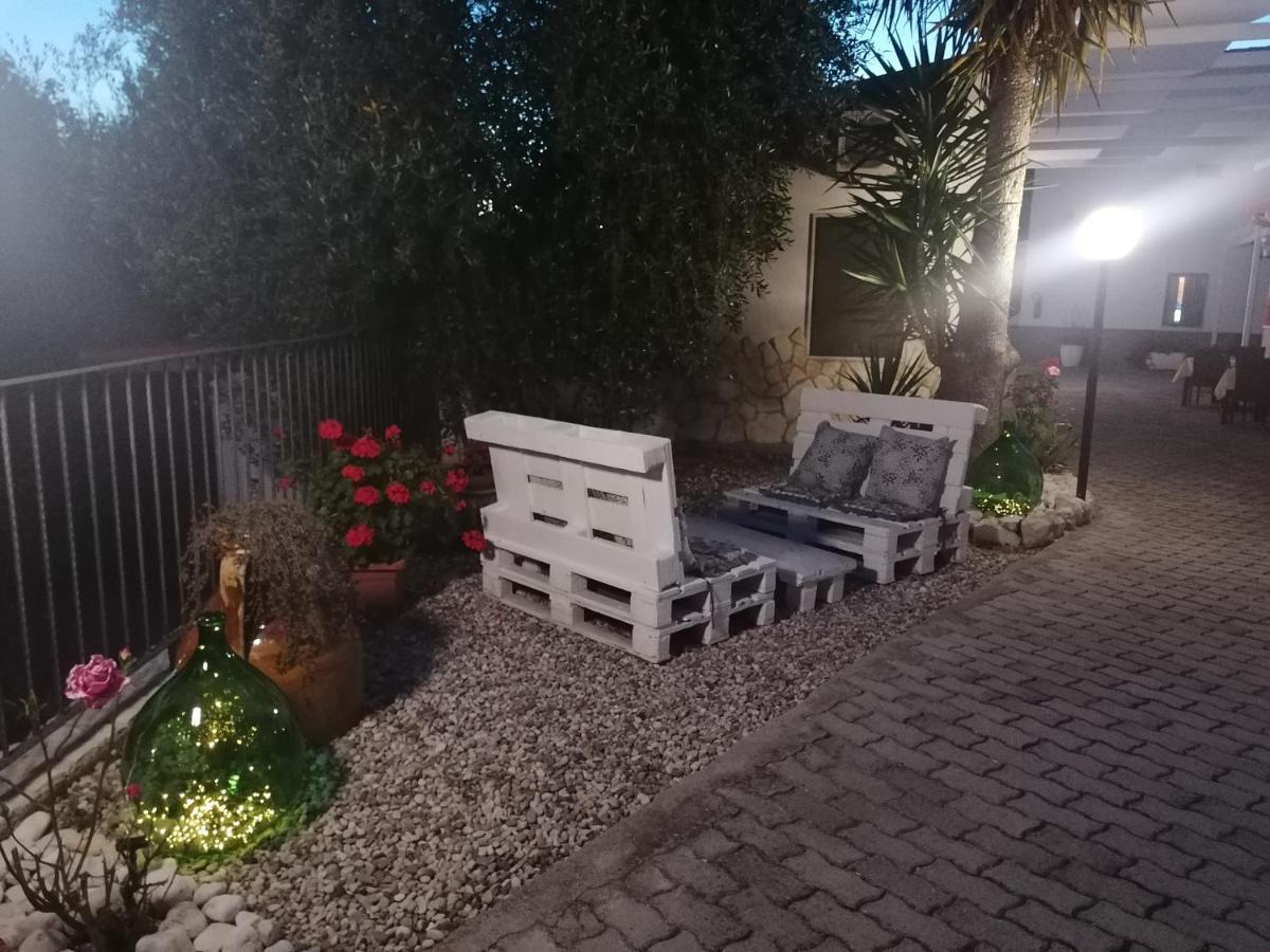 פסקיצ'י Agriturismo Valle Dei Gelsi מראה חיצוני תמונה